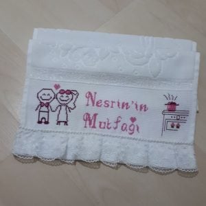 Kişiye Özel Beyaz Etamin Nakışlı Havlu